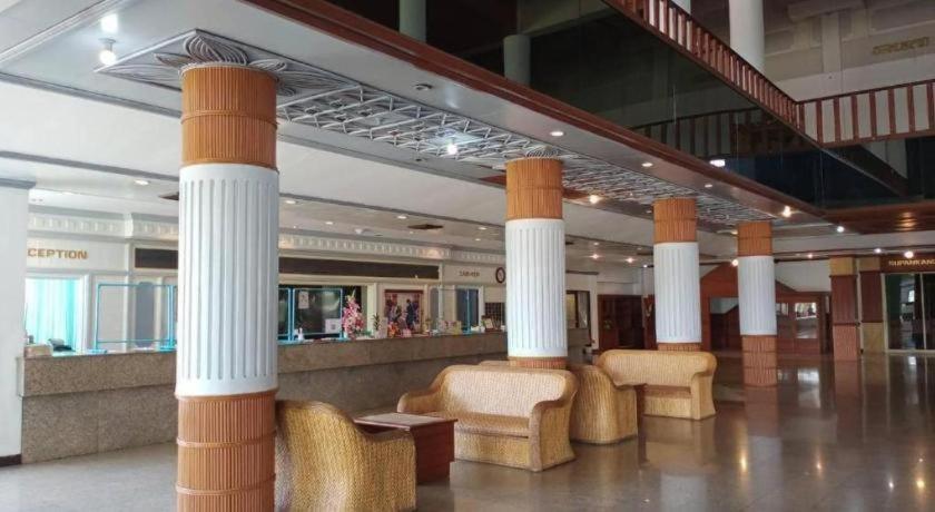 Pailyn Hotel Sukhothai Exterior foto