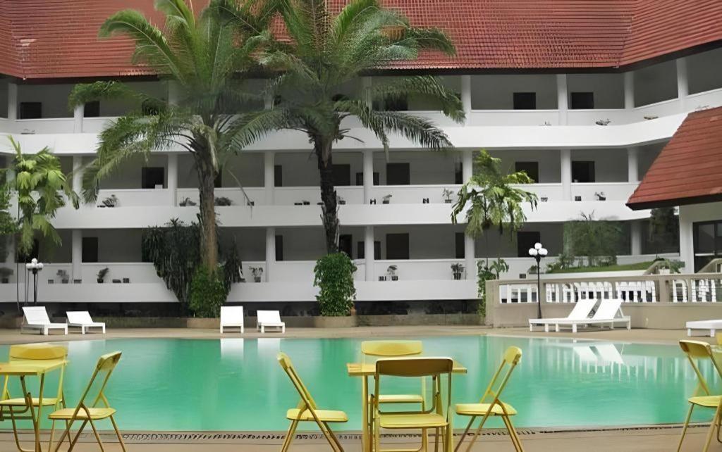 Pailyn Hotel Sukhothai Exterior foto