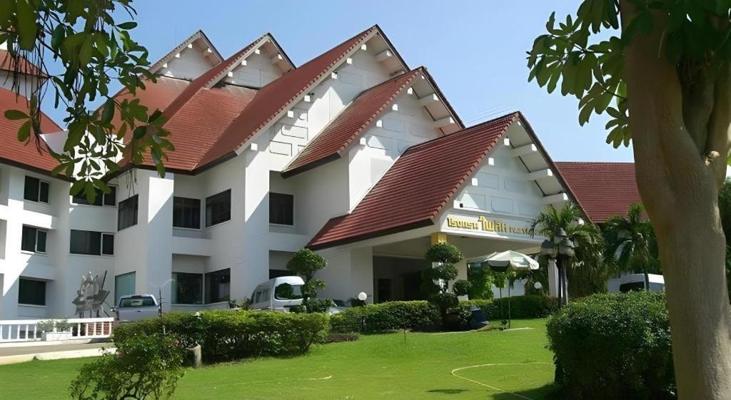 Pailyn Hotel Sukhothai Exterior foto